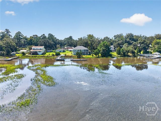 73 Ocean Road, Midway, GA 31320