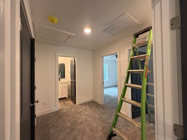 325 Royal Dr, Bullard, TX 75757