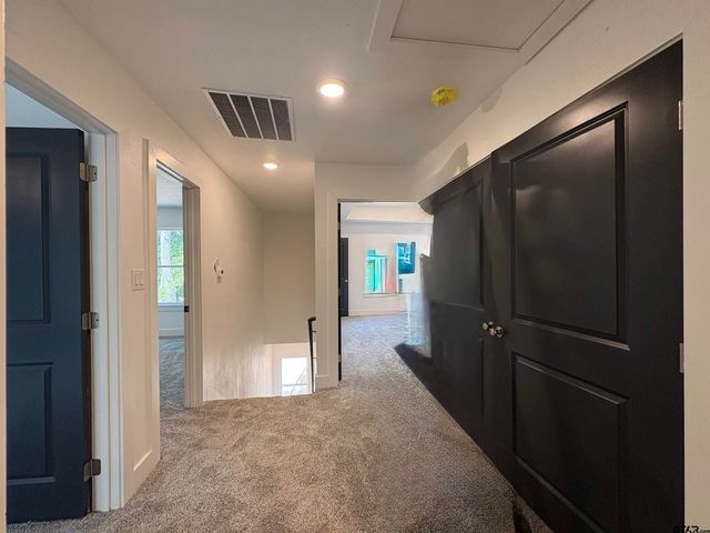 325 Royal Dr, Bullard, TX 75757