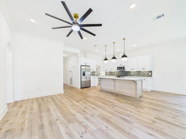 19 A Bayview Drive, Shalimar, FL 32579