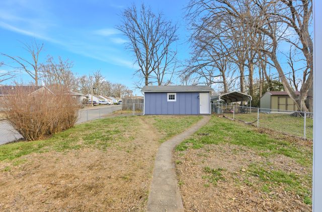 107 E WORLEY ST, Columbia, MO 65203