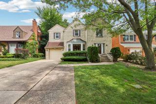 6741 N Ramona Avenue, Lincolnwood, IL 60712