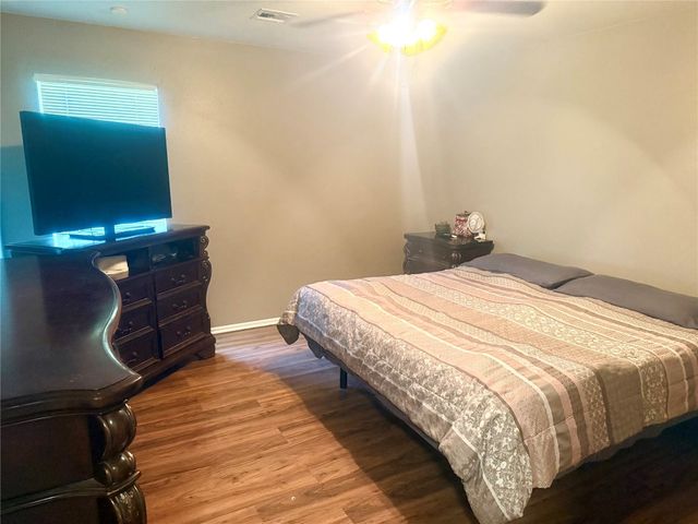 1020 NW 14th Place, Moore, OK 73160