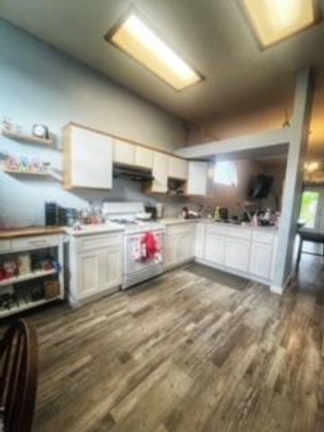 432 Old Town Drive, Tulare, CA 93274