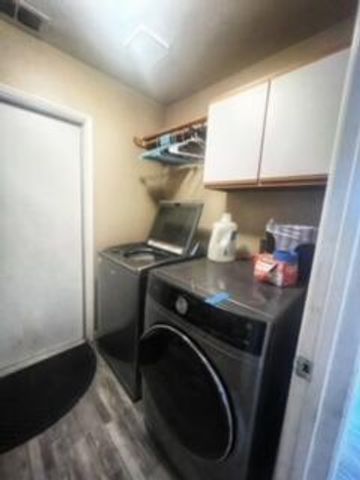 432 Old Town Drive, Tulare, CA 93274