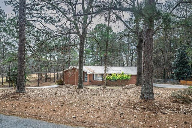 80 Stagecoach Circle, Stockbridge, GA 30281