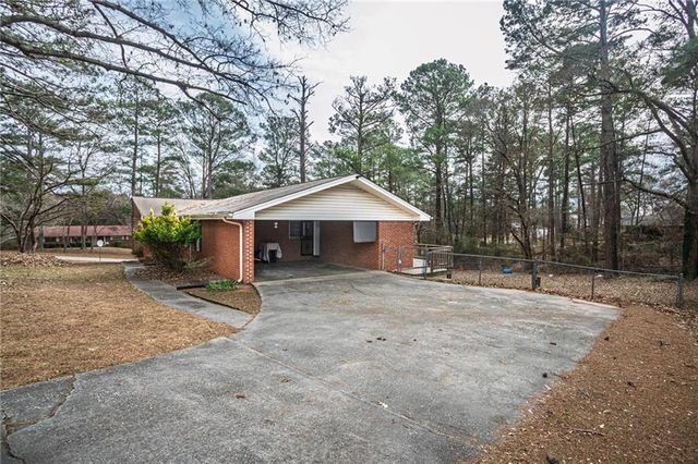 80 Stagecoach Circle, Stockbridge, GA 30281