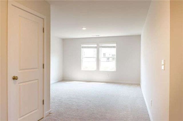 5206 Mulberry Creek Way, Flowery Branch, GA 30542