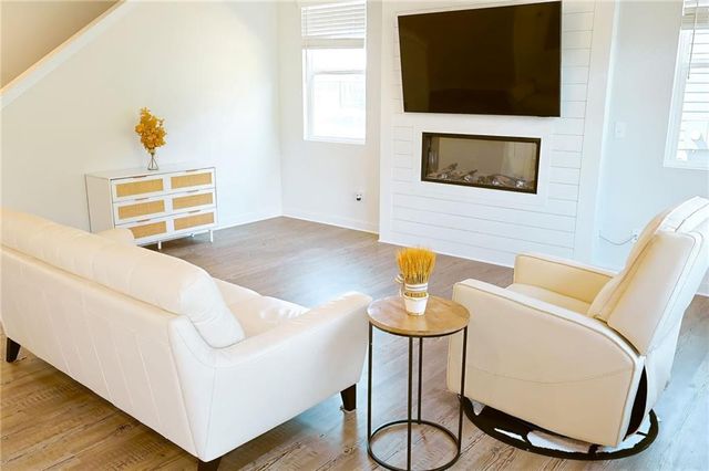 5206 Mulberry Creek Way, Flowery Branch, GA 30542