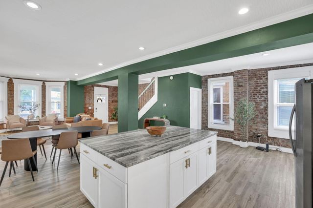855 Sullivant Avenue, Columbus, OH 43223