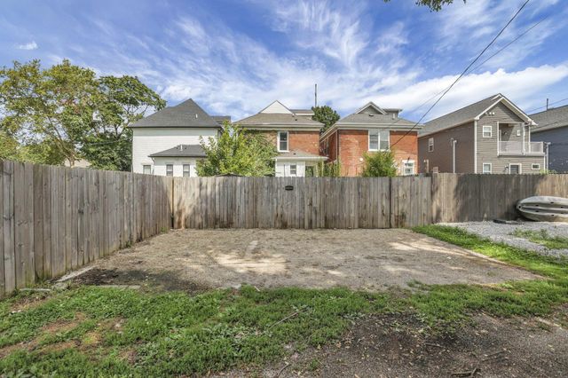 855 Sullivant Avenue, Columbus, OH 43223