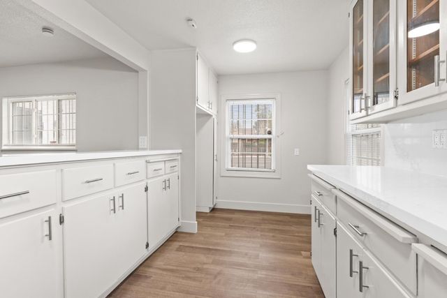 1205 N Airport Way, Stockton, CA 95205