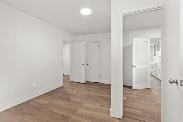 1205 N Airport Way, Stockton, CA 95205