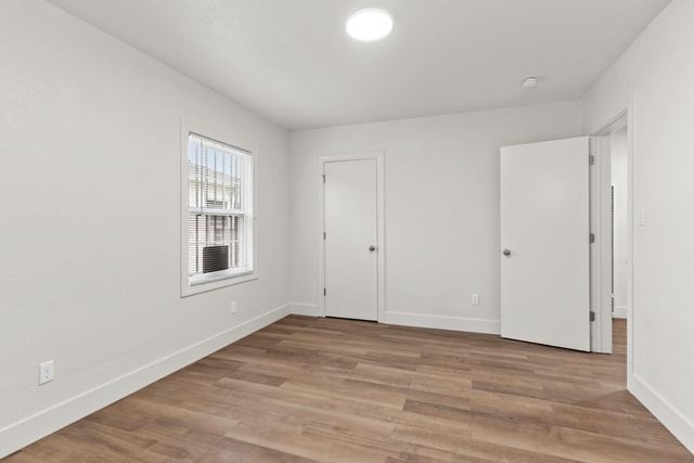 1205 N Airport Way, Stockton, CA 95205