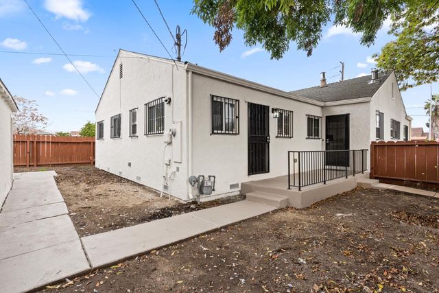 1205 N Airport Way, Stockton, CA 95205