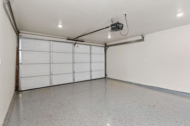 1205 N Airport Way, Stockton, CA 95205