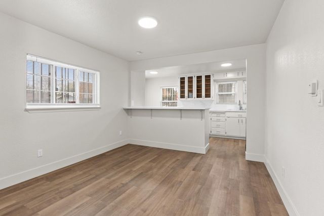 1205 N Airport Way, Stockton, CA 95205