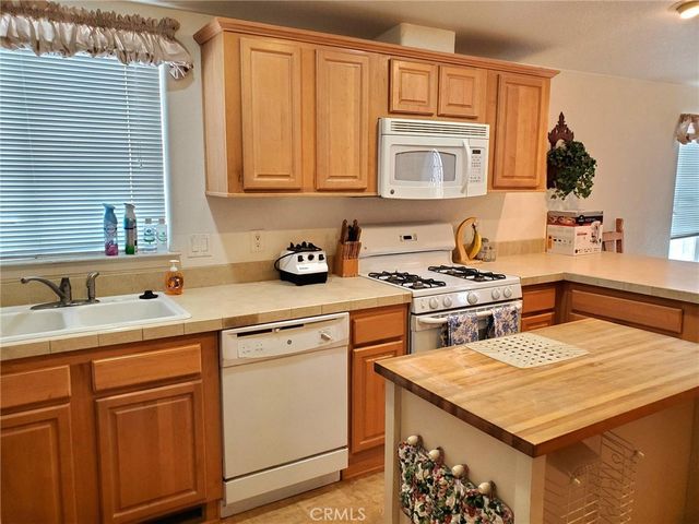 21621 Sandia Road 153, Apple Valley, CA 92308