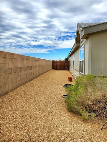 21621 Sandia Road 153, Apple Valley, CA 92308