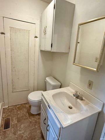 921 Lincoln Avenue, Bedford, IN 47421