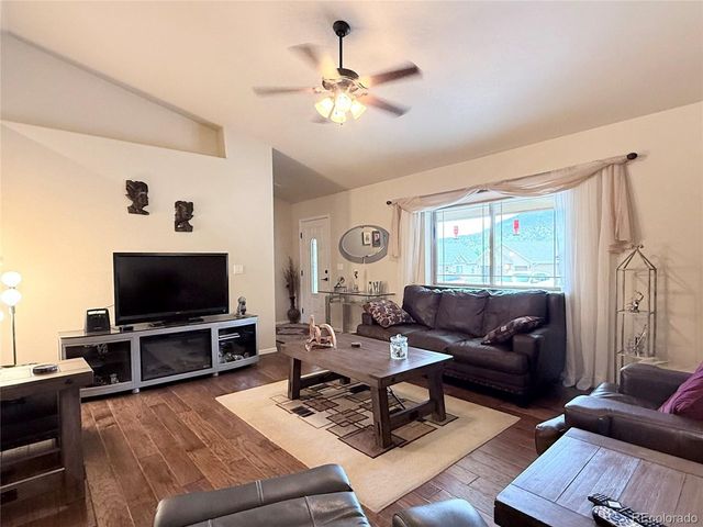 1102 E Sabeta Ave, Poncha Springs, CO 81242