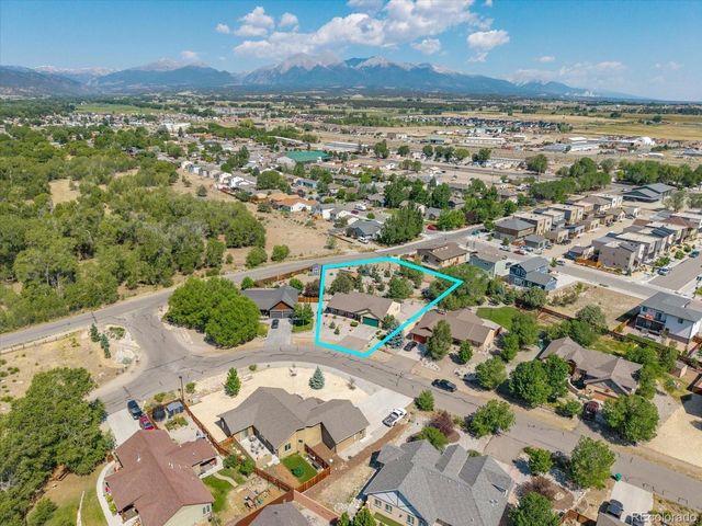 1102 E Sabeta Ave, Poncha Springs, CO 81242
