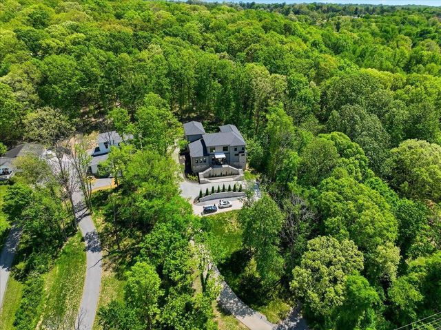506 Timberlinks Drive, Signal Mountain, TN 37377