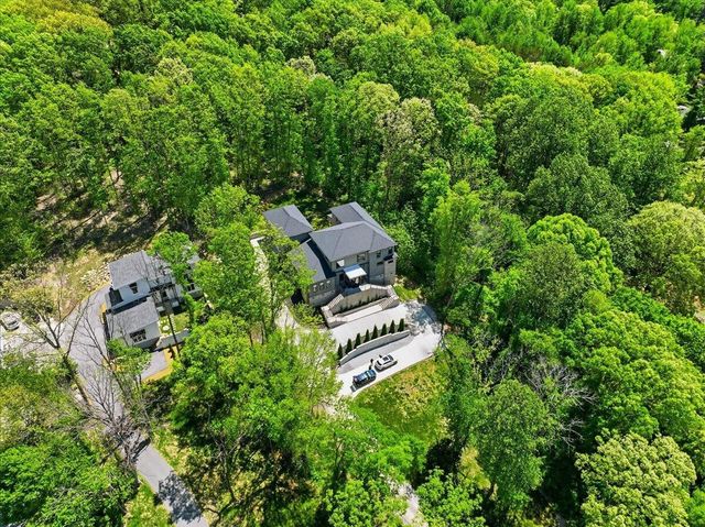 506 Timberlinks Drive, Signal Mountain, TN 37377