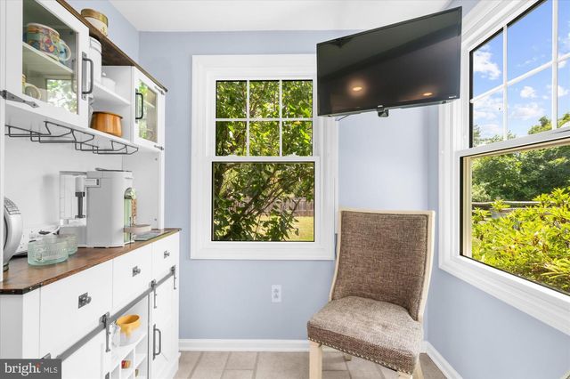 9 MILLS CT, Flemington, NJ 08822