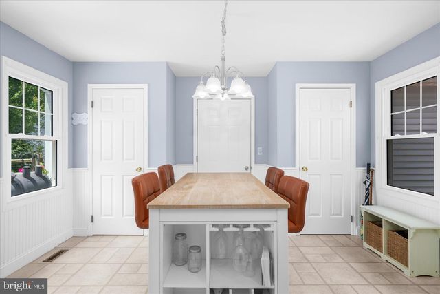 9 MILLS CT, Flemington, NJ 08822