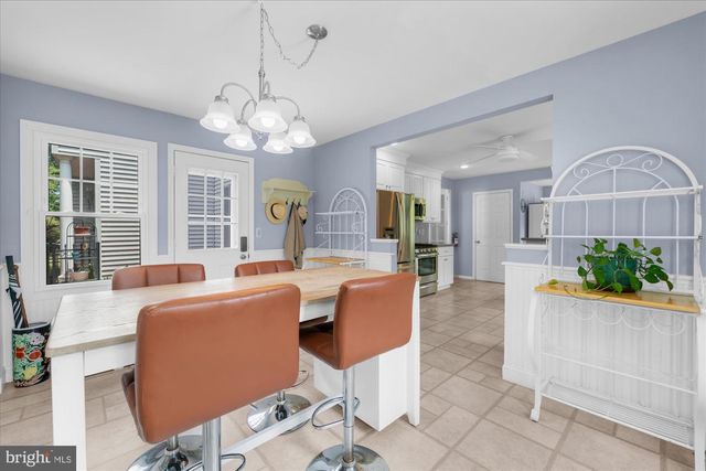 9 MILLS CT, Flemington, NJ 08822