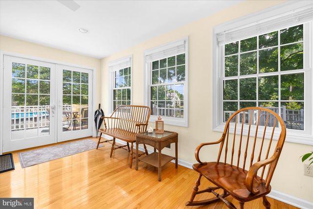 9 MILLS CT, Flemington, NJ 08822