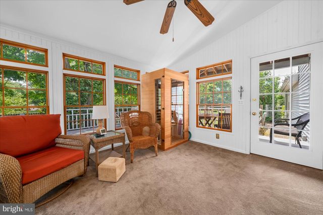 9 MILLS CT, Flemington, NJ 08822