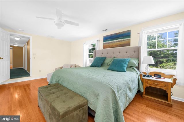 9 MILLS CT, Flemington, NJ 08822