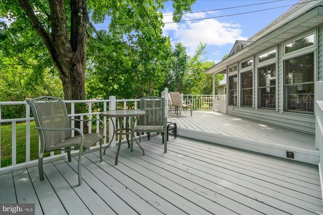 9 MILLS CT, Flemington, NJ 08822