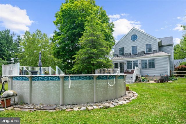 9 MILLS CT, Flemington, NJ 08822