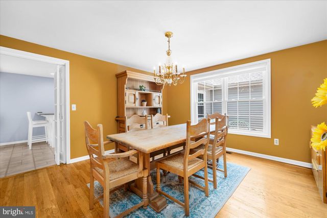 9 MILLS CT, Flemington, NJ 08822