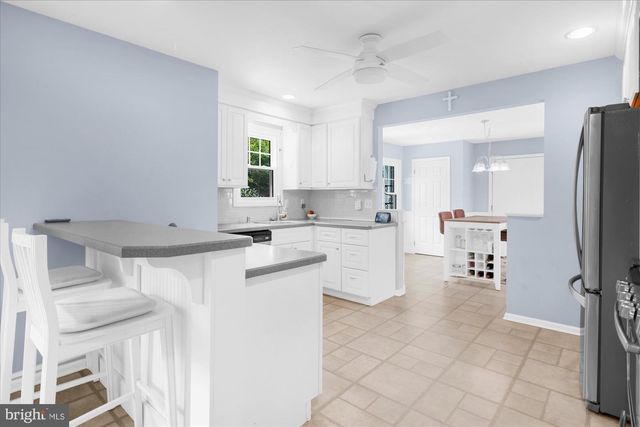 9 MILLS CT, Flemington, NJ 08822