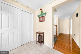 9 MILLS CT, Flemington, NJ 08822