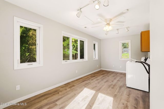 2899 Upper Pack River RD, Sandpoint, ID 83864