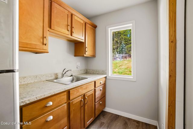 2899 Upper Pack River RD, Sandpoint, ID 83864