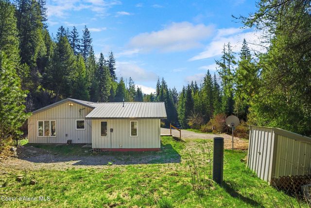 2899 Upper Pack River RD, Sandpoint, ID 83864