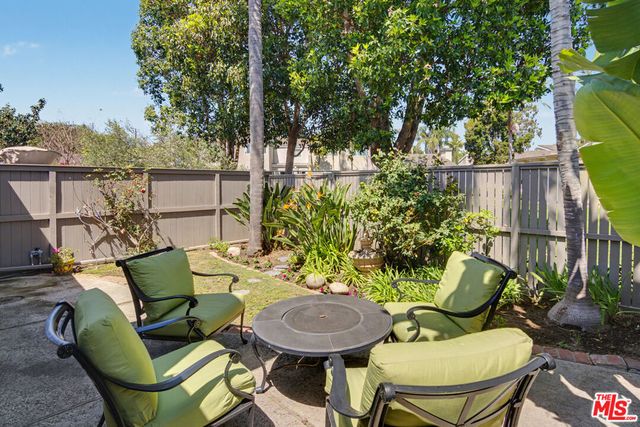 19525 Starfish Lane, Huntington Beach, CA 92648