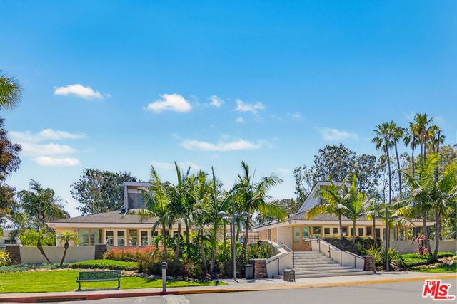 19525 Starfish Lane, Huntington Beach, CA 92648