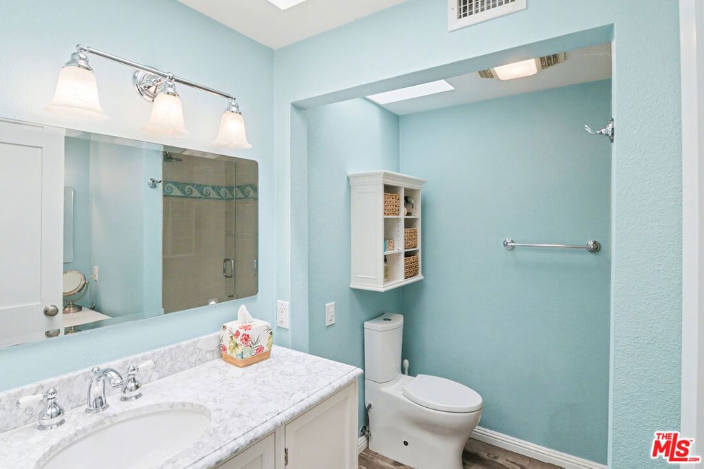 Image 11 of property listing at 19525 Starfish Lane, Huntington Beach, CA 92648