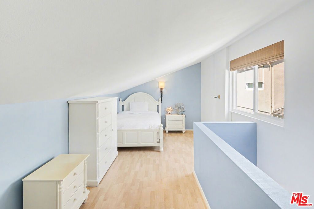 Image 16 of property listing at 19525 Starfish Lane, Huntington Beach, CA 92648