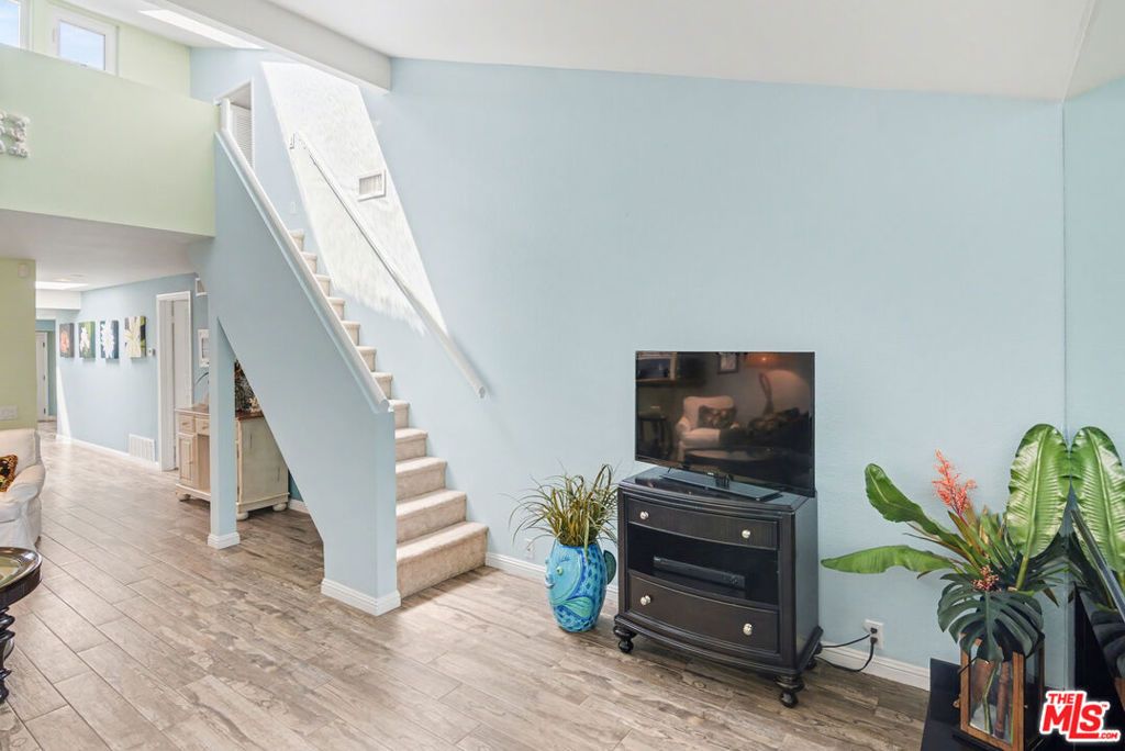 Image 18 of property listing at 19525 Starfish Lane, Huntington Beach, CA 92648