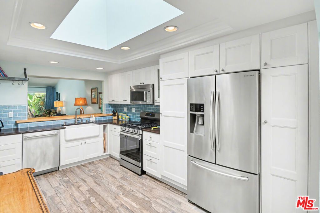 Image 6 of property listing at 19525 Starfish Lane, Huntington Beach, CA 92648