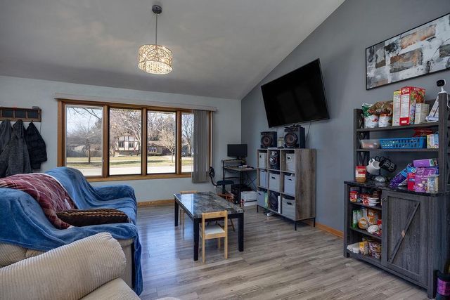 2210 N Wright Road, Janesville, WI 53546