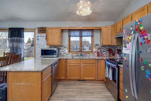 2210 N Wright Road, Janesville, WI 53546